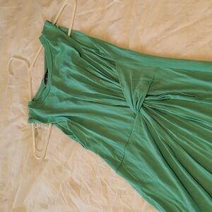 Knee high dress, tie waist